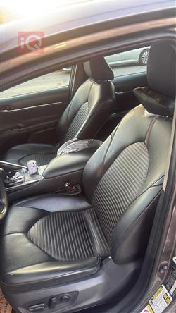 تۆیۆتا کامری